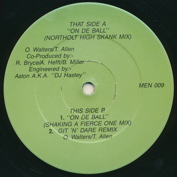 Dogs B****x* : On De Ball (12")